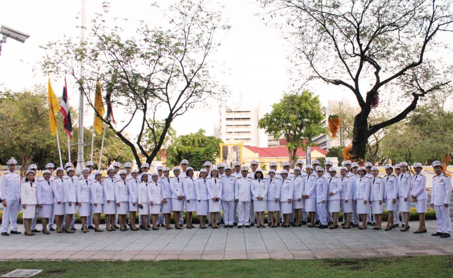 สำนักงานทรัพยากรน้ำแห่งชาติ  ร่วมเฝ้าทูลละอองธุลีพระบาทสมเด็จพระเจ้าอยู่หัว ในการเสด็จพระราชดำเนินไปในการพระราชพิธีบรมราชาภิเษก