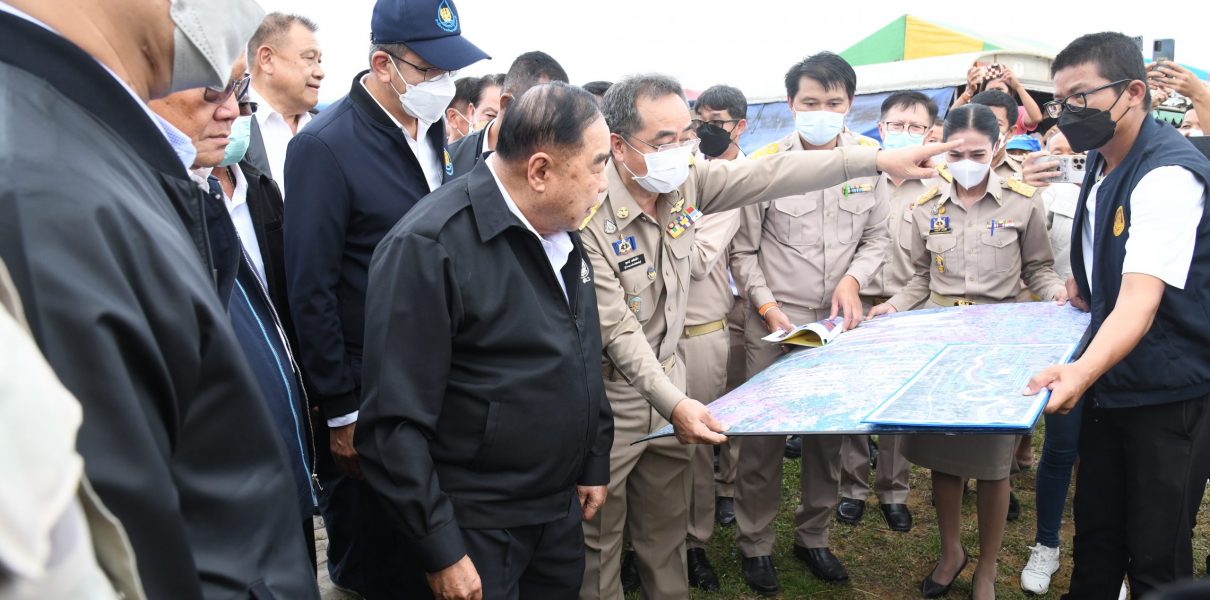 “พลเอก ประวิตร” ลงพื้นที่ติดตามสถานการณ์น้ำลุ่มเจ้าพระยาเร่งแก้ปัญหาอุทกภัยให้กลับสู่ภาวะปกติ ช่วยเหลือประชาชนที่ได้รับผลกระทบโดยเร็ว